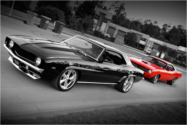 Hemi Cuda & ’69 Camaro